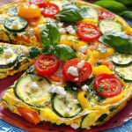 - 6 große Eier - 120 ml Milch - 240 ml Zucchini, dünn geschnitten - 120 ml Paprika, gewürfelt (rot und gelb) - 240 ml frischer Spinat, grob gehackt - 120 ml süße Kirschtomaten, halbiert - 60 ml rote Zwiebel, fein gehackt - 60 ml Feta-Käse, zerbröselt - 30 ml Olivenöl - Salz und Pfeffer nach Geschmack - Frische Basilikumblätter zur Garnitur Die Garten-Sommer-Frittata ist frisch und gesund. Sie ist perfekt für warme Tage. Die Hauptzutaten sind einfach zu finden. Nutze frisches Gemüse aus deinem Garten oder vom Markt. Eier sind die Basis der Frittata. Sie geben Struktur und halten alles zusammen. Milch macht die Frittata schön fluffig. Zucchini und Paprika fügen Textur und Farbe hinzu. Spinat sorgt für einen gesunden Kick. Kirschtomaten bringen Süße. Rote Zwiebel sorgt für Geschmack. Feta-Käse bringt einen salzigen, cremigen Geschmack. Olivenöl ist wichtig zum Braten. Salz und Pfeffer sind essenziell für den Geschmack. Garniere die Frittata mit frischen Basilikumblättern. Sie geben einen tollen Duft und eine schöne Farbe. Du kannst die Frittata warm oder kalt genießen. Diese Zutaten machen sie zu einem tollen Gericht für jedes Sommeressen. Für das vollständige Rezept schau dir die [Full Recipe] an. Vorbereitung der Frittata Heizen Sie Ihren Ofen auf 190°C vor. Nehmen Sie eine ofenfeste Pfanne und geben Sie 30 ml Olivenöl hinein. Erhitzen Sie das Öl bei mittlerer Hitze. Gemüse anbraten Fügen Sie die fein gehackte rote Zwiebel in die Pfanne. Braten Sie sie für etwa 2-3 Minuten, bis sie weich wird. Geben Sie nun die dünn geschnittene Zucchini und die gewürfelte Paprika dazu. Braten Sie alles für weitere 5 Minuten. Fügen Sie dann den grob gehackten Spinat und die halbierten Kirschtomaten hinzu. Kochen Sie, bis der Spinat zusammengefallen ist, etwa 2 Minuten. Eiermischung zubereiten In einer Schüssel verquirlen Sie 6 große Eier mit 120 ml Milch, Salz und Pfeffer nach Geschmack. Gießen Sie diese Mischung in die Pfanne über das angebratene Gemüse. Rühren Sie sanft um, damit das Gemüse gut verteilt ist. Frittata backen Streuen Sie 60 ml zerbröselten Feta-Käse gleichmäßig über die Mischung. Lassen Sie die Frittata auf dem Herd etwa 2-3 Minuten kochen, bis die Ränder fest werden. Stellen Sie dann die Pfanne in den vorgeheizten Ofen. Backen Sie die Frittata für 15-20 Minuten, bis sie goldbraun ist. Für die vollständige Zubereitung schauen Sie sich das [Full Recipe] an. Sicherheit beim Braten des Gemüses ist wichtig. Verwenden Sie immer frisches Gemüse. Achten Sie darauf, dass das Öl heiß ist, bevor Sie das Gemüse hinzufügen. So vermeiden Sie, dass das Gemüse matschig wird. Das richtige Verhältnis von Eiern zu Milch ist ebenfalls entscheidend. Für eine luftigere Frittata empfehle ich, sechs Eier mit 120 ml Milch zu mischen. Dieses Verhältnis sorgt für eine schöne Konsistenz und einen tollen Geschmack. Servieren Sie die Frittata warm oder bei Raumtemperatur. Beide Varianten schmecken großartig. Für eine ansprechende Präsentation legen Sie die Frittata auf eine helle Platte. Garnieren Sie sie mit frischen Basilikumblättern. Dies bringt Farbe auf den Tisch und macht die Frittata noch einladender. Wählen Sie nährstoffreiche Gemüsesorten. Zucchini, Spinat, und Kirschtomaten sind nicht nur lecker, sondern auch gesund. Sie liefern viele Vitamine und Mineralstoffe. Wenn Sie spezielle Diäten beachten müssen, passen Sie die Zutaten an. Sie können zum Beispiel den Feta-Käse weglassen oder durch eine vegane Option ersetzen. So bleibt die Frittata für alle Genussträger geeignet. Für die vollständige Rezeptanleitung schauen Sie sich das [Full Recipe] an. {{image_4}} Um die Garten-Sommer-Frittata interessant zu machen, sollten Sie regionale Gemüsesorten verwenden. Saisonale Zutaten schmecken frischer und besser. Im Sommer sind Zucchini, Paprika und Tomaten leicht zu finden. Sie können auch Auberginen oder Brokkoli nutzen, wenn Sie möchten. Besuchen Sie Ihren lokalen Markt und schauen Sie, was es gibt. Frische Produkte aus der Region sind nicht nur lecker, sondern unterstützen auch lokale Bauern. Für spezielle Ernährungsweisen gibt es viele Optionen. Eine vegetarische Frittata ist einfach zuzubereiten. Lassen Sie den Feta-Käse weg und fügen Sie mehr Gemüse hinzu. Wenn Sie eine vegane Frittata möchten, nutzen Sie pflanzliche Milch und ersetzen die Eier mit einer Mischung aus Kichererbsenmehl und Wasser. So bleibt die Frittata lecker und nahrhaft. Glutenfreie Frittata-Optionen sind ebenfalls möglich. Achten Sie darauf, glutenfreie Zutaten zu wählen, um sicherzugehen. Eine Frittata ist perfekt für besondere Anlässe. Sie können sie für Partys oder Brunchs zubereiten. Schneiden Sie die Frittata in kleine Stücke. So können Ihre Gäste sie leicht genießen. Für einen festlichen Touch können Sie frische Kräuter oder essbare Blüten zur Garnitur verwenden. Bei Buffets ist die Frittata eine tolle Wahl. Sie sieht schön aus und schmeckt warm oder bei Raumtemperatur. Für die vollständige Rezeptanleitung, schauen Sie sich die [Full Recipe] an. Lagern Sie die Frittata im Kühlschrank. Nutzen Sie einen luftdichten Behälter. So bleibt sie frisch. Sie sollten die Frittata innerhalb von drei Tagen essen. Wenn Sie die Reste aufwärmen möchten, verwenden Sie die Mikrowelle oder den Ofen. Stellen Sie die Mikrowelle auf mittlere Hitze. Erhitzen Sie die Frittata für 1-2 Minuten. Im Ofen sollte die Temperatur 180°C betragen. Backen Sie die Frittata für etwa 10 Minuten. Die Frittata hat eine empfohlene Verzehrfrist von drei Tagen. Nach dieser Zeit kann der Geschmack nachlassen. Achten Sie auf Anzeichen von Verderb. Wenn die Frittata schlecht riecht oder sich die Textur verändert, entsorgen Sie sie. Verwenden Sie die Reste in Salaten oder Sandwiches. Die Frittata passt gut zu frischem Gemüse. Sie können auch Frittata-Bällchen für Snacks machen. Formen Sie kleine Bällchen und braten Sie sie in einer Pfanne. So erhalten Sie einen köstlichen Snack. Die Garten-Sommer-Frittata braucht etwa 30 Minuten. Die Vorbereitungszeit beträgt 10 Minuten. Das Kochen dauert 20 Minuten. Diese Zeit ist perfekt, um frisches Gemüse zu nutzen und ein schnelles Essen zu zaubern. Ja, du kannst die Frittata im Voraus machen. Sie hält sich gut im Kühlschrank. Lass sie nach dem Kochen abkühlen. Danach kannst du sie in einem luftdichten Behälter lagern. So hast du ein schnelles Frühstück oder Mittagessen bereit. Du kannst viele Zutaten austauschen. Zum Beispiel, statt Spinat kannst du Grünkohl nehmen. Zucchini lässt sich gut durch Auberginen ersetzen. Bei den Käsesorten kannst du auch Mozzarella oder Parmesan verwenden. Sei kreativ mit dem Gemüse, das du magst! Gebe frische Kräuter wie Schnittlauch oder Petersilie hinzu. Du kannst auch Avocado oder geröstete Nüsse als Topping verwenden. Ein Spritzer Limettensaft bringt Frische. Diese Ideen machen das Frühstück noch leckerer. Frische Salate passen hervorragend. Ein einfacher grüner Salat mit Vinaigrette ist ideal. Auch knuspriges Brot oder Brötchen ergänzen die Frittata gut. Du kannst auch eine Tomatensalsa dazu reichen. Das bringt zusätzlichen Geschmack. Die Garten-Sommer-Frittata ist ein einfaches und leckeres Gericht. Wir haben die wichtigsten Zutaten, Schritt-für-Schritt-Anleitungen, Tipps und Variationen besprochen. Diese Frittata ist perfekt für jeden Anlass und lässt sich leicht anpassen. Sie ist nahrhaft und schmeckt gut, egal ob warm oder kalt. Verwenden Sie frisches Gemüse und genießen Sie die Farben und Aromen. Experimentieren Sie mit verschiedenen Zutaten, um Ihre eigene Frittata zu kreieren. Kochen macht Spaß, und diese Frittata bringt Freude auf den Tisch!